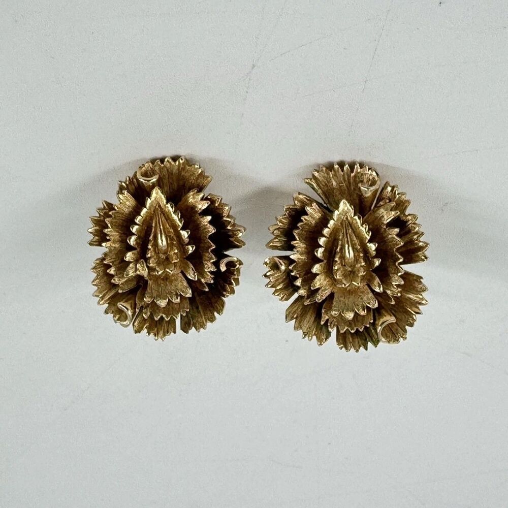 Crown Trifari Gold Tone Layered Flower Clip-On Earrings 1” Signed